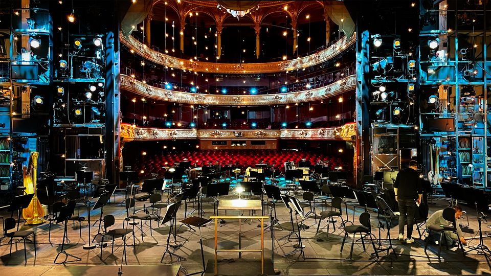 Operan Play sänder Nyårsgala